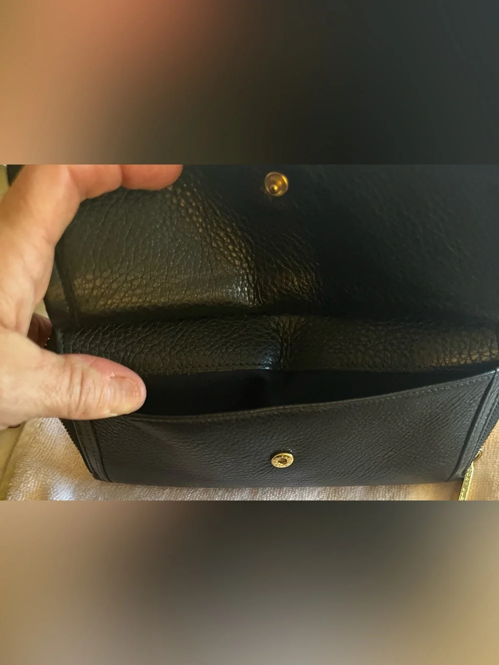 Tory Burch soft Black Leather Zip-Around Wallet excellent condition
